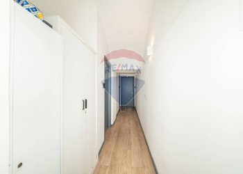 Hall / corridoio - Quadrilocale VIA DEI GESUITI
 
56, Catania - foto 6