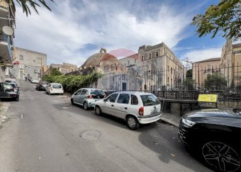 Edificio all\'aperto - Quadrilocale VIA DEI GESUITI
 
56, Catania - foto 37