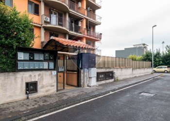 Edificio all\'aperto - Quadrilocale VIA EMANUELE MACRI
 
4, Acireale - foto 2