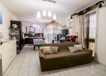 Sala da pranzo - Quadrilocale VIA EMANUELE MACRI
 
4, Acireale - foto 13