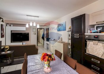 Sala da pranzo - Quadrilocale VIA EMANUELE MACRI
 
4, Acireale - foto 17