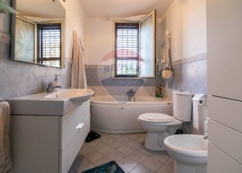 Bagno - Quadrilocale VIA EMANUELE MACRI
 
4, Acireale - foto 21