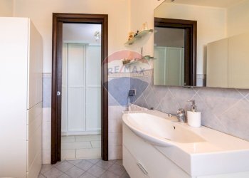 Bagno - Quadrilocale VIA EMANUELE MACRI
 
4, Acireale - foto 22