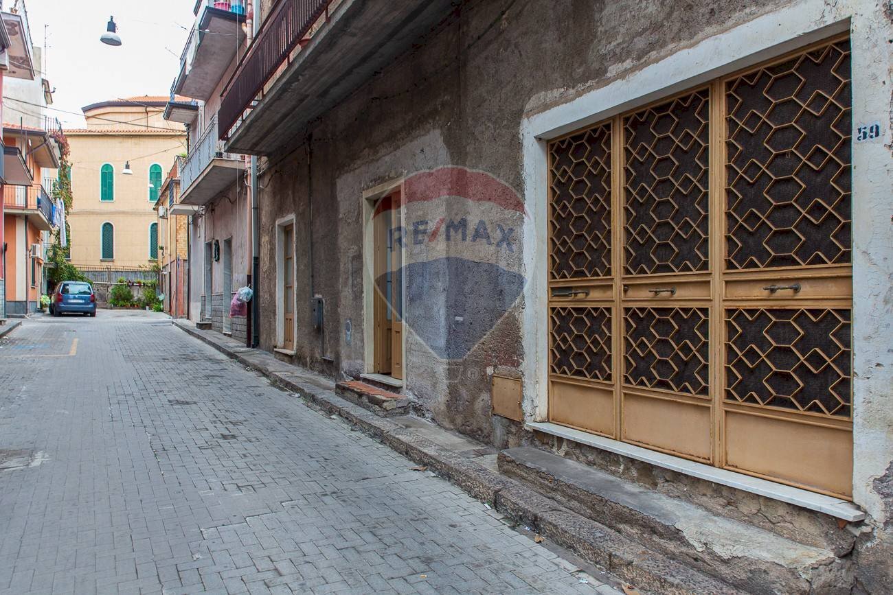 Edificio all\'aperto - Casa indipendente via tenente milazzo
 
59, Biancavilla - foto 2
