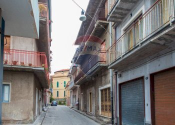 Edificio all\'aperto - Casa indipendente via tenente milazzo
 
59, Biancavilla - foto 4