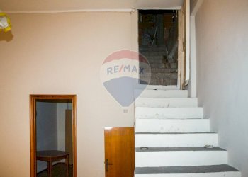 Scale - Casa indipendente via tenente milazzo
 
59, Biancavilla - foto 11