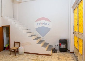 Scale - Casa indipendente via tenente milazzo
 
59, Biancavilla - foto 17