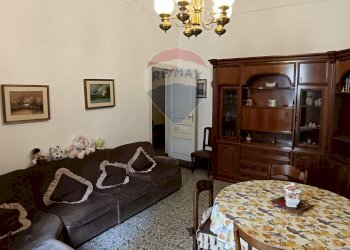 Sala da pranzo - Casa indipendente via sant'antonino
 
74, Adrano - foto 4