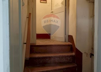 Scale - Casa indipendente via sant'antonino
 
74, Adrano - foto 10