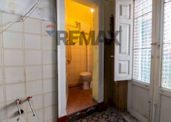 Bagno - Independent house via sant'antonino
 
74, Adrano - photo 12