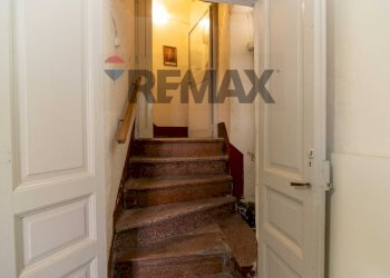 Scale - Independent house via sant'antonino
 
74, Adrano - photo 16