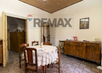 Sala da pranzo - Independent house via sant'antonino
 
74, Adrano - photo 19