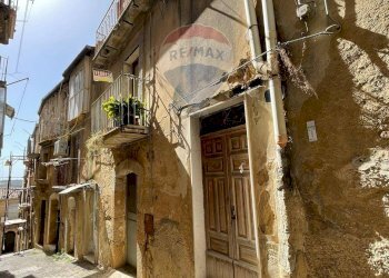 Casa all\'aperto - Casa indipendente Via Cona
 
8, Caltagirone - foto 8