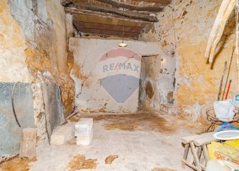 Stanza vuota - Casa indipendente Via Cona
 
8, Caltagirone - foto 29