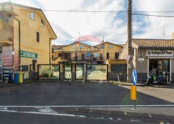 Edificio all\'aperto - Casa semi indipendente Via Emanuela Setticarraro
 
59, Belpasso - foto 1