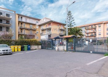 Edificio all\'aperto - Appartamento Via Benedetto Croce
 
34, Catania - foto 1