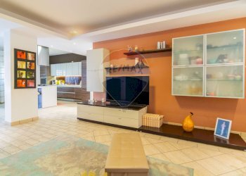 Soggiorno - Appartamento Via Benedetto Croce
 
34, Catania - foto 8