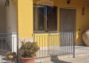 Casa all\'aperto - Villa Contrada San Michele
 
snc, San Michele di Ganzaria - foto 1