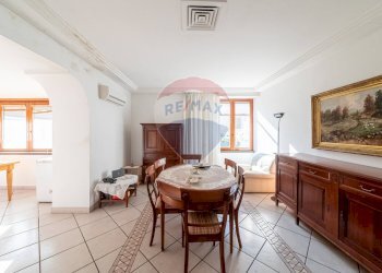 Sala da pranzo - Apartment Via Aurelio Bosco Lucarelli, Nocera Inferiore - photo 10