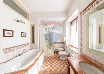 Bagno - Apartment Via Aurelio Bosco Lucarelli, Nocera Inferiore - photo 11