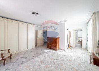 Camera / camera da letto - Apartment Via Aurelio Bosco Lucarelli, Nocera Inferiore - photo 13