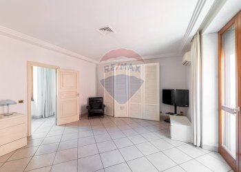 Soggiorno - Apartment Via Aurelio Bosco Lucarelli, Nocera Inferiore - photo 17