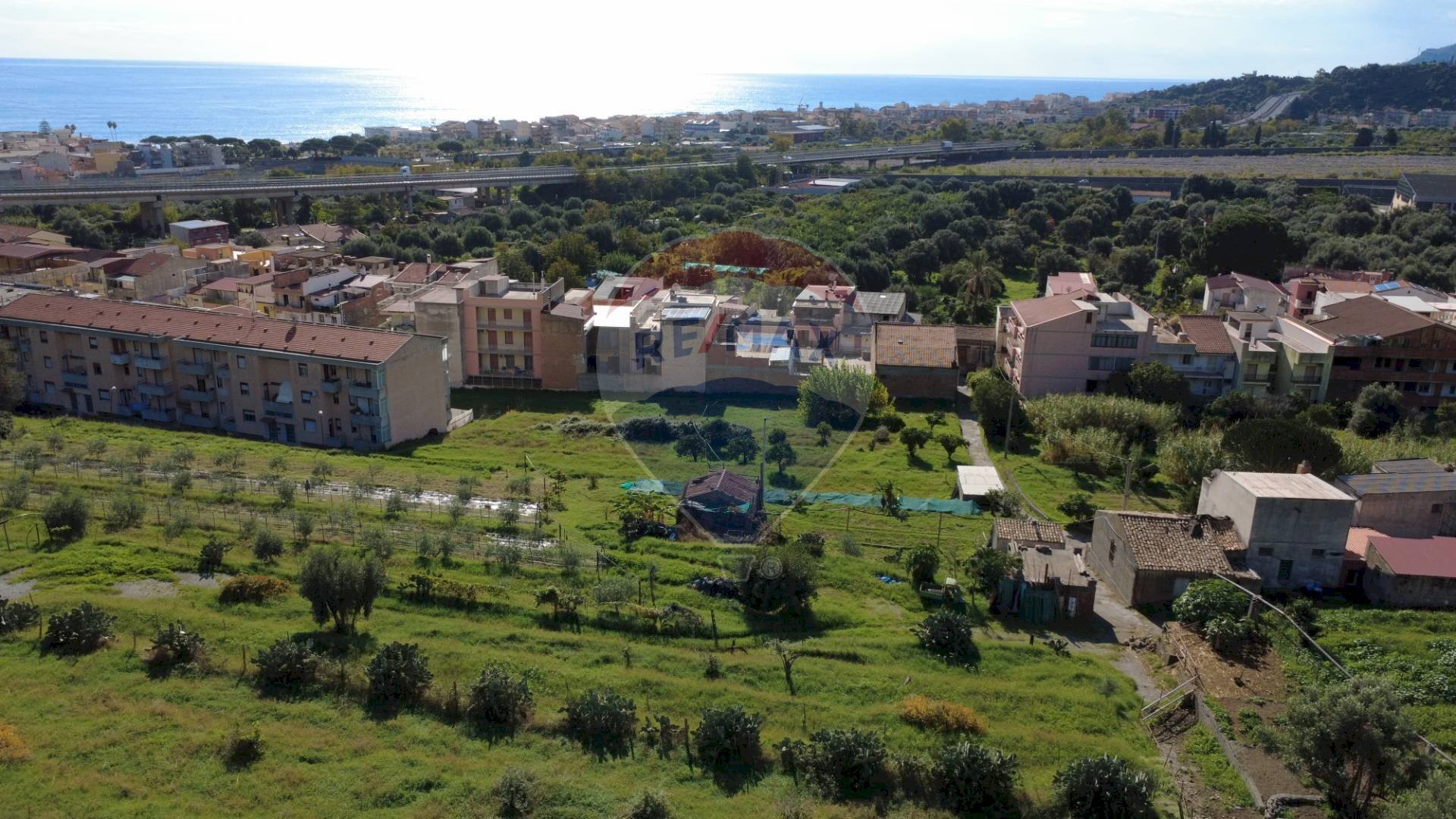 Vista delle montagne - Building land VIA CESARE BATTISTI, Furci Siculo - photo 2