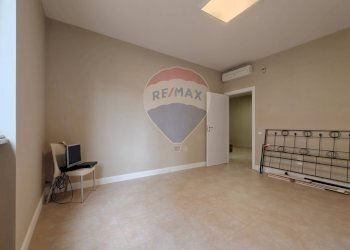 Stanza vuota - Ufficio Via Antonio Gramsci
 
107, Foggia - foto 12