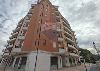 Edificio all\'aperto - Ufficio Via Antonio Gramsci
 
107, Foggia - foto 46