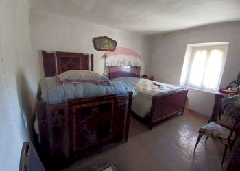 Camera / camera da letto - Semi-detached house Altare - photo 17