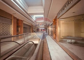 Ricezione / Lobby - Locale Commerciale Casalnuovo di Napoli - foto 6