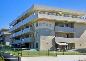 Edificio all\'aperto - Bilocale VIA MARTIRI DELLE FOIBE, Cambiago - foto 1