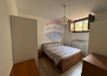 Camera / camera da letto - Three-room apartment Ranzanico - photo 21