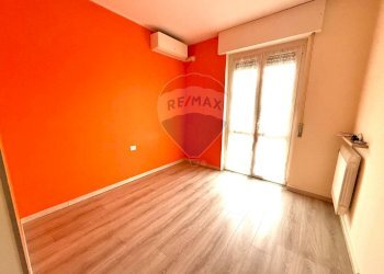 Stanza vuota - Trilocale Via Angelo Gotti
 
1, Villa d'Almè - foto 13