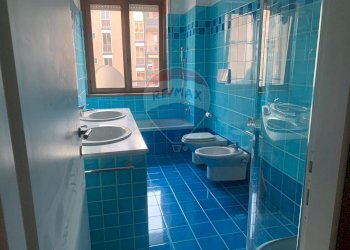 Bagno - Bilocale Via Clara Maffei
 
11, Bergamo - foto 9