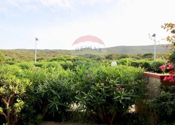 Vista delle montagne - Trilocale Via Cala Sabina
 
42, Stintino - foto 18