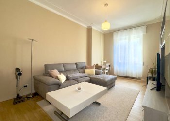 Soggiorno - Two-room apartment VIA DANTE
 
49, Cinisello Balsamo - photo 5