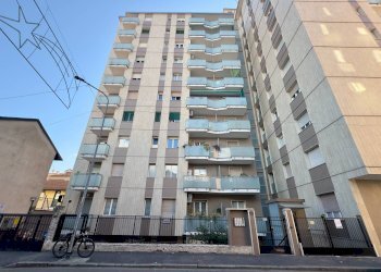 Facciata - Two-room apartment VIA DANTE
 
49, Cinisello Balsamo - photo 23