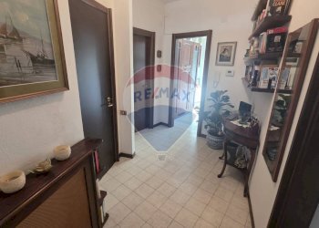 Hall / corridoio - Casa semi indipendente VIA FAUSTO COPPI
 
5, Formia - foto 16