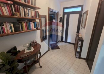 Hall / corridoio - Casa semi indipendente VIA FAUSTO COPPI
 
5, Formia - foto 24