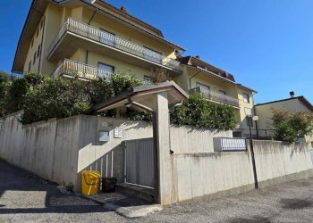 Foto 1 - Trilocale Via Cona di Falso
 
56, Pizzoli - foto 1