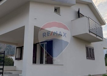 Casa all\'aperto - Villa via Industrie
 
snc, Carini - photo 9