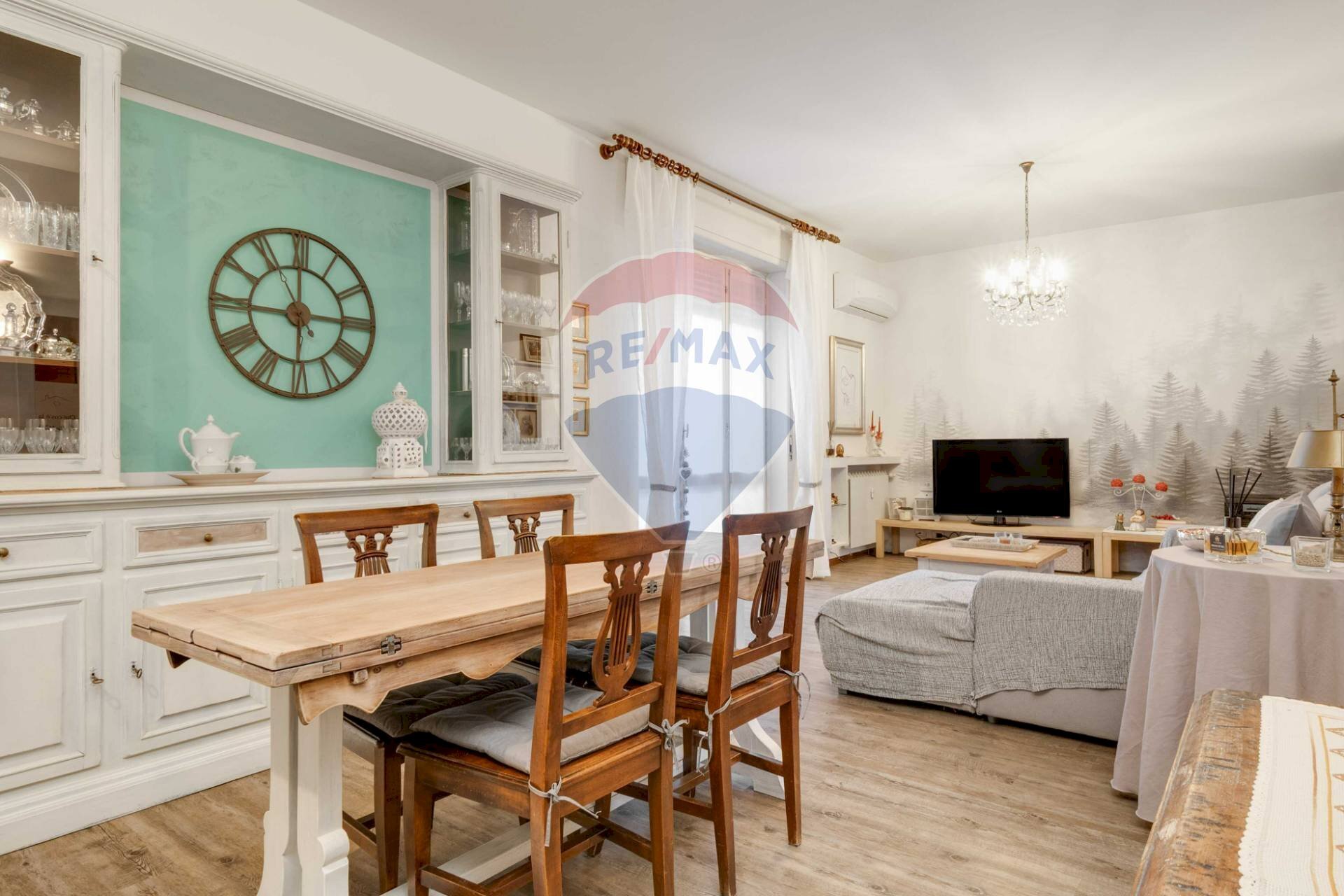 Sala da pranzo - Trilocale via San Carlo Borromeo
15, Cassano Magnago - foto 2