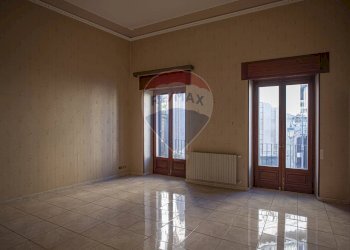Stanza vuota - Casa indipendente Piazza Umberto I
 
46, Vizzini - foto 7