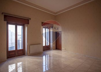 Stanza vuota - Casa indipendente Piazza Umberto I
 
46, Vizzini - foto 8