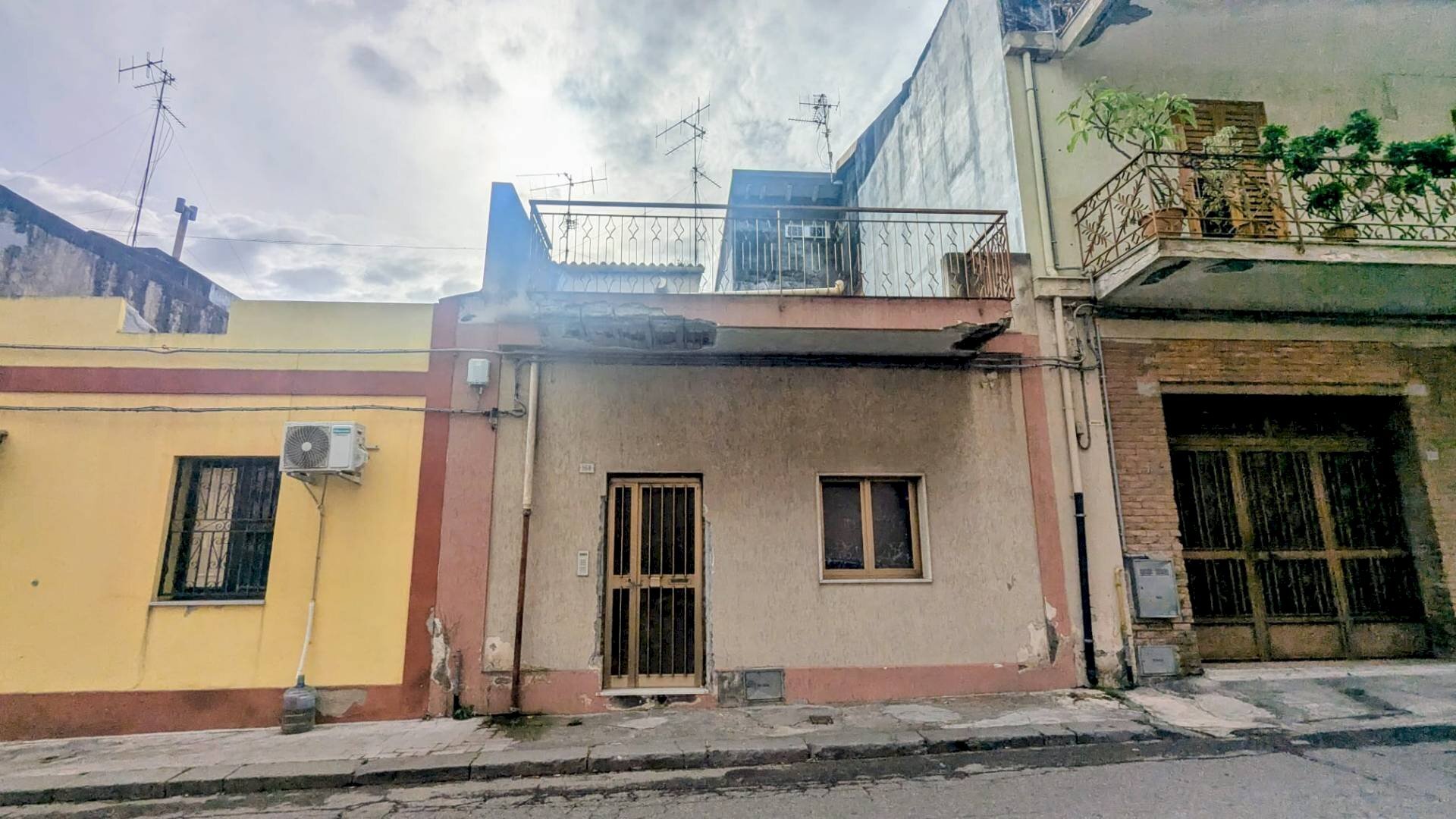 Foto 1 - Casa indipendente via Garibaldi, Calatabiano - foto 1