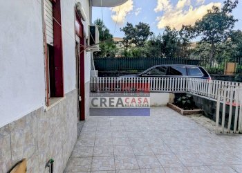 Foto 1 - Trilocale Via Monteforte Banco, Calatabiano - foto 1