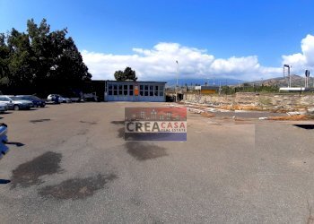 Foto 3 - Capannone SS 114, Calatabiano - foto 3