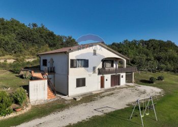 Casa all\'aperto - Villa Via Torre
 
31A, Frosolone - foto 3
