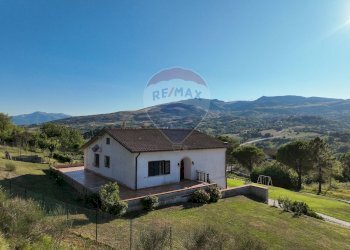 Casa all\'aperto - Villa Via Torre
 
31A, Frosolone - foto 7